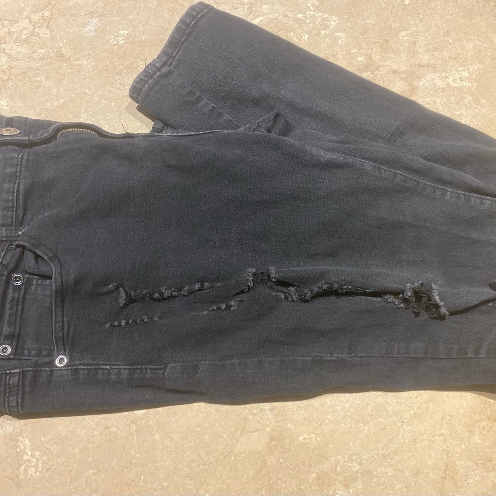 Men's Black Distressed Jeans